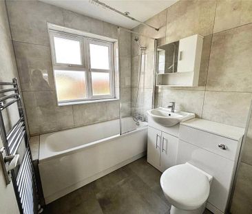 3 bedroom semi-detached house to rent - Photo 2