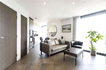 Superb one bedroom apartment with stunning views over the London landscape. - Photo 5