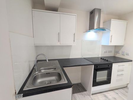 2 bedroom flat to rent - Photo 3