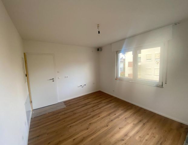 Helle 3-Zimmer Wohnung mit Balkon und Garage in Ispringen - Foto 1