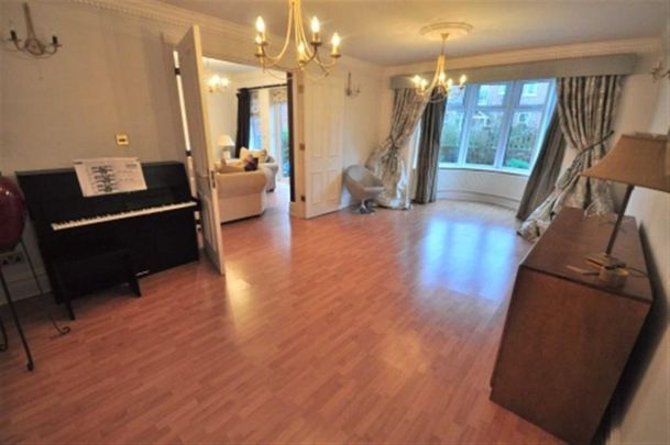 6 bedroom semi-detached house to rent - Photo 1