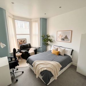 Room in a Shared House, Grosvenor Road, E7 - Photo 3