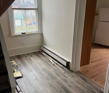 For Lease - 228 Kent Street Unit# 4, Kawartha Lakes, Ontario - Photo 3