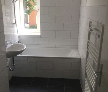 Preiswerte 3-Zimmer-Wohnung mit neuem Tageslichtbad und Balkon - Foto 1