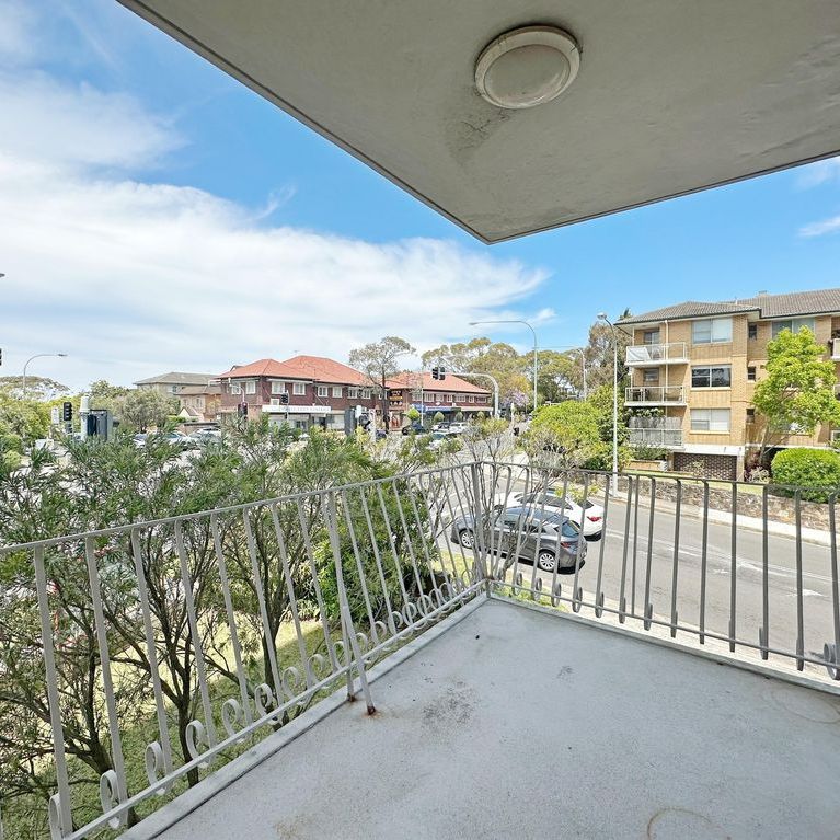 Contemporary 1-Bedroom Apartment in Prime Mosman - Photo 1