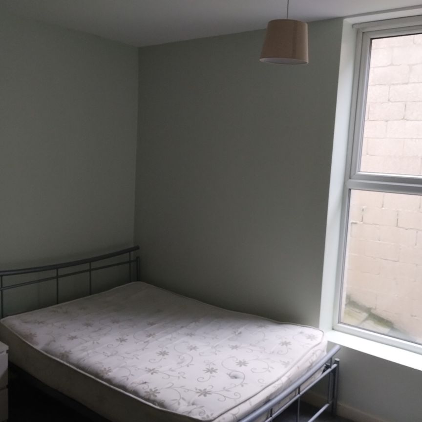 Room in a Shared House, Richmond Row, L3 - Photo 1