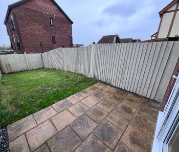 Courtlands Way, Ravenhill, Swansea SA5 5DQ - Photo 6