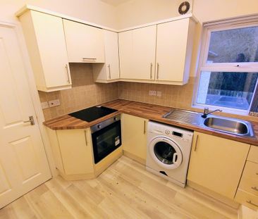 Aldersley Road, Aldersley, Wolverhampton - Photo 1