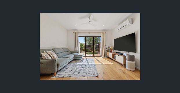 Stylish & Sophisticated Living in the Heart of Keysborough - Photo 1