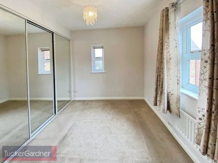 College Fields, Cambridge - Photo 2