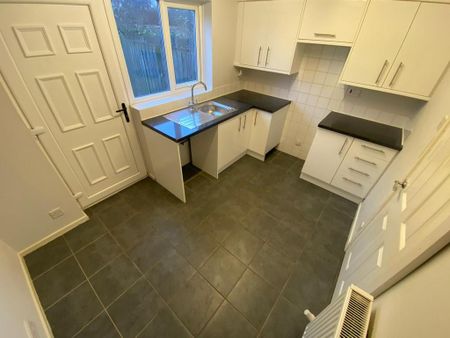 2 bedroom terraced house to rent - Photo 3