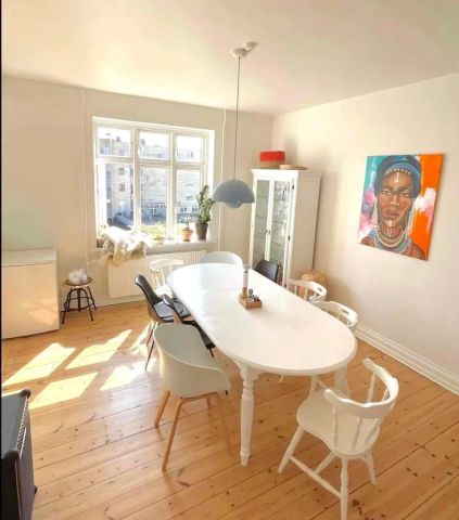 Rummelig lejlighed med hyggelig gård i Aalborgs hjerte - Photo 2