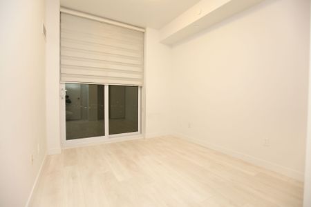 For Lease - 8 Eglinton Avenue Unit# 5410, Toronto, Ontario - Photo 3