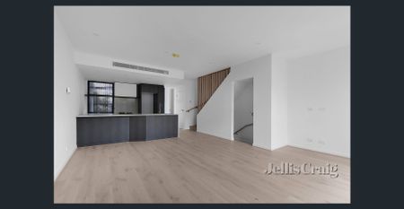 Light, Space, Lifestyle – Ultra Modern Townhouse - Photo 4