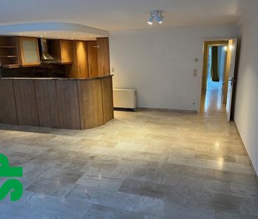 Centraal gelegen appartement met ruim terras. - Photo 5