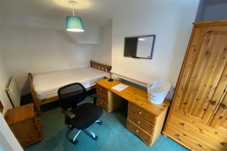 4 bedroom terraced house to rent - Photo 4