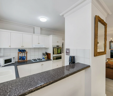 Pretty, Private & Perfectly Positioned Homette with 6.6kW Solar! - Photo 4