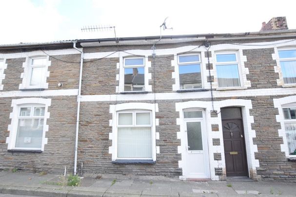 Gilfach Street, BARGOED - Photo 1