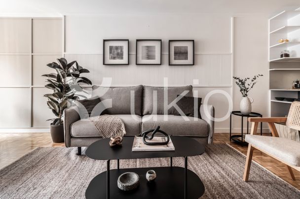 Apartamento de alquiler en Calle de Zurbano, Almagro - Photo 1