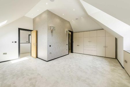 2 bedroom penthouse to rent - Photo 3