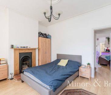 3 bedroom terraced house to rent - Photo 4