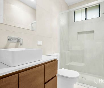 2 Bedroom Flat in Riverstone! - Photo 1