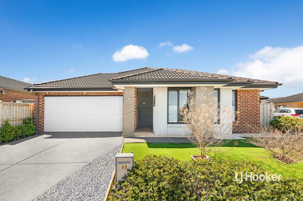 60 Cloudburst Avenue, Wyndham Vale VIC, Belconnen - Photo 1