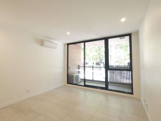 Charming One-Bedroom Apartment in Carlton – Prime Location, Unbeatable Value! - Photo 1