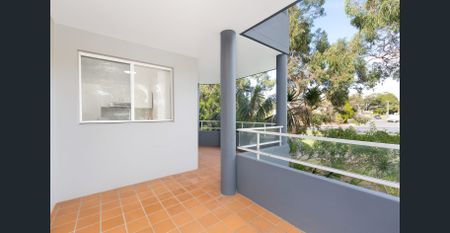 Leafy Outlook in Prime Caringbah Location - Photo 4