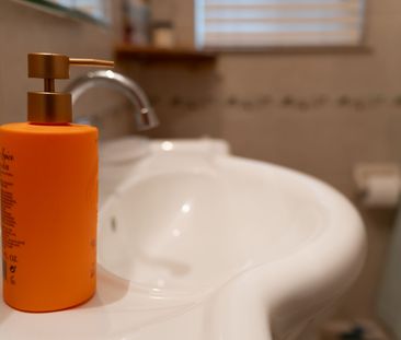 For Lease - 9 Sylla Avenue Unit# Upper, Toronto, Ontario - Photo 1