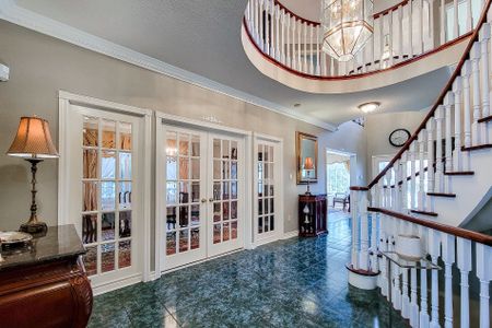 For Lease - 2427 Erin Centre Boulevard, Mississauga, Ontario - Photo 3