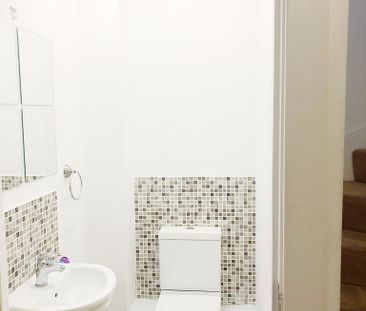 1 bedroom in a house share to rent - Photo 3