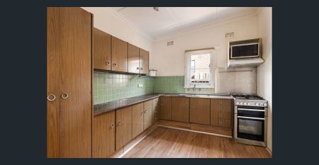 Family Home. Five Dock. - Photo 4