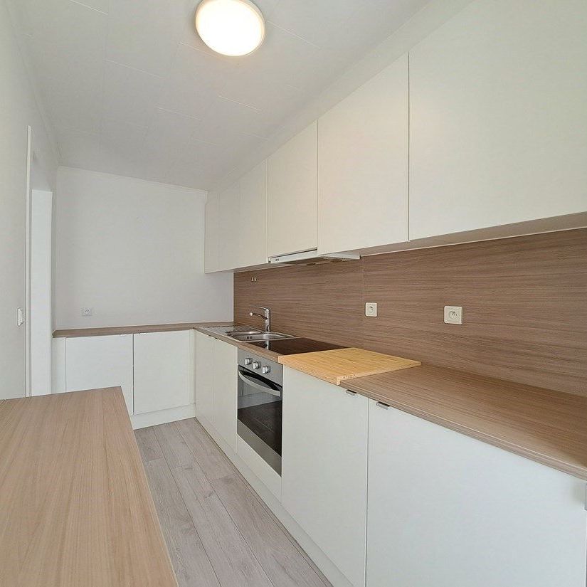 Knap gerenoveerd appartement te Genk centrum - Photo 1