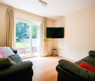 7 bedroom terraced house to rent - Photo 1