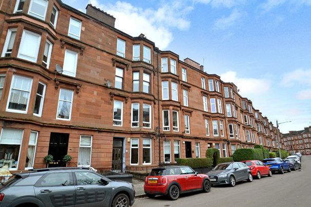 2 bed flat to rent in Waverley Gardens, Glasgow, G41 - Photo 1