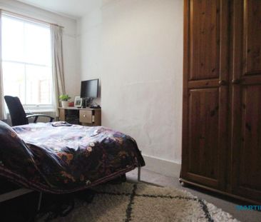 5 bedroom townhouse to rent - Photo 3