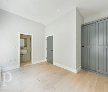 1 Bedroom Apartment, Duck Lane, Soho, W1F - Photo 1