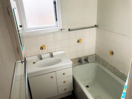 3 BEDROOM, TE ATATU SOUTH - Photo 4