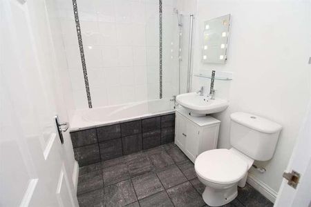 The Maltings, Newport Pagnell, MK16 - Photo 4