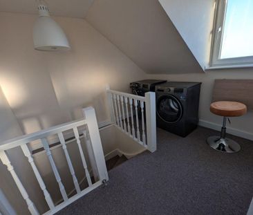 3 bedroom maisonette to rent - Photo 2