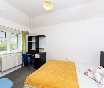 6 bedroom semi-detached house to rent - Photo 2