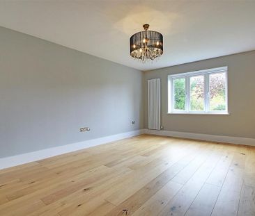 4 bedroom detached house to rent - Photo 4