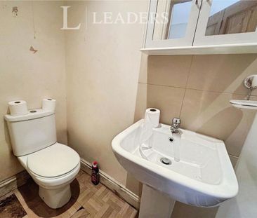 1 bedroom flat to rent - Photo 6