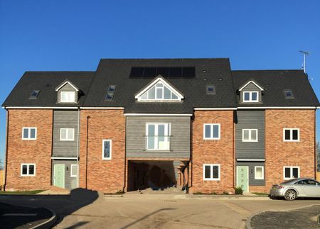 2 bedroom flat to rent - Photo 4