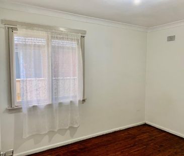 Brick Veneer House - Photo 5