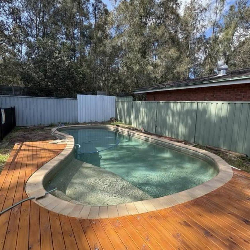 3 BEDROOM HOME WITH IN-GROUND POOL!!! - Photo 1