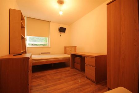 3 bedroom apartment to rent - Photo 5