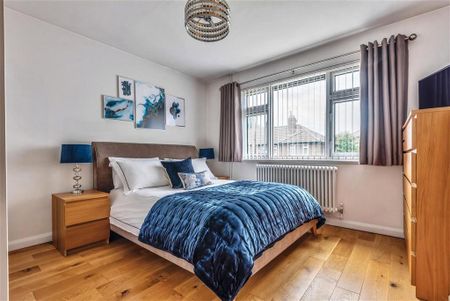 3 bedroom apartment to rent - Photo 4