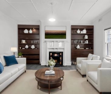 Spacious One-Bedroom Apartment in Prime St Kilda Location - Photo 2